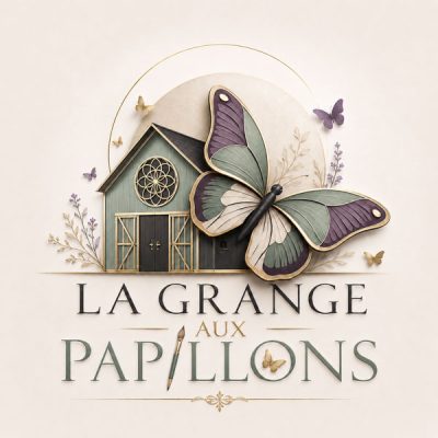 Logo La Grange aux Papillons, située à Crédin en Centre Bretagne, entre Pontivy, Loudéac et Josselin
