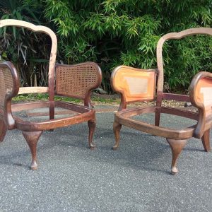 Rénovation rafraichissement d'un fauteuil en bois par Nicosteelwoods - avant
